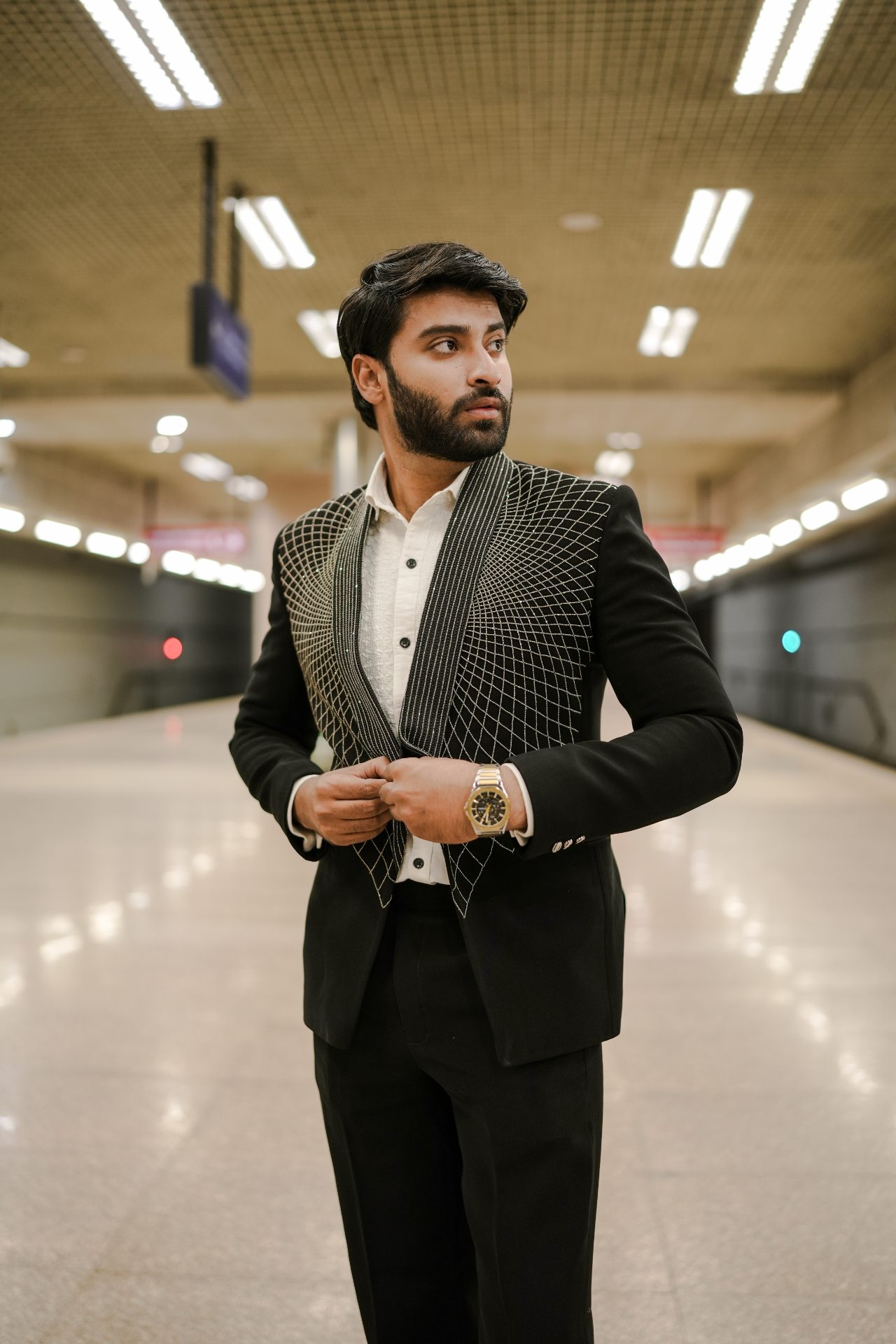 Tuxedo Heavy Web Black