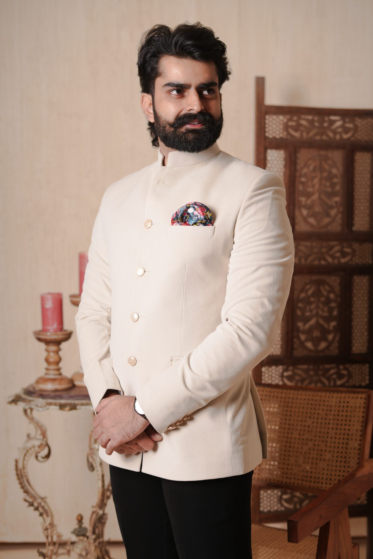 Jodhpuri Lachka Plain Offwhite