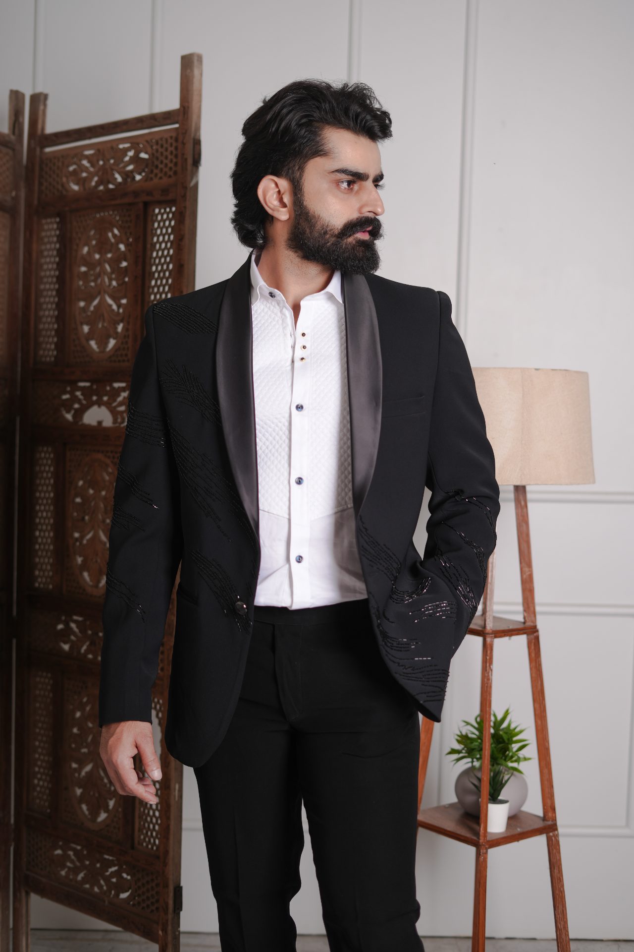 Tuxedo Tube Black